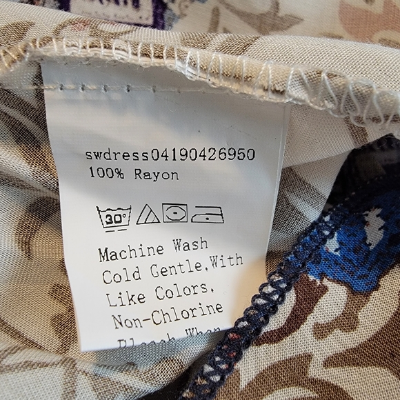 NWOT Aztec Design Short Sleeve Maxi Dress - Picture 11 of 14